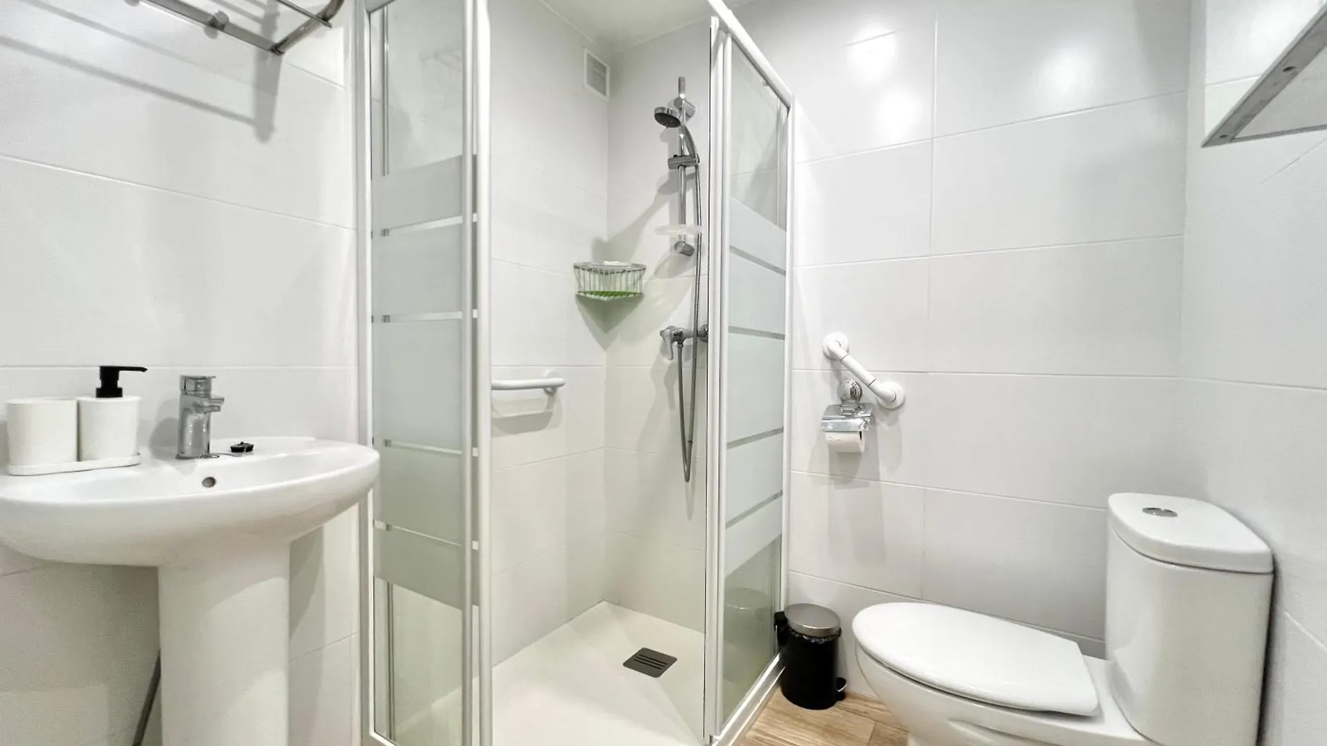 Urban Bay City Center & Beach Apartment Fuengirola