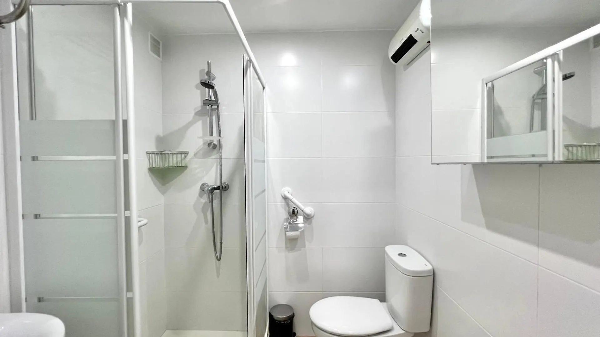 Urban Bay City Center & Beach Apartment Fuengirola Spain